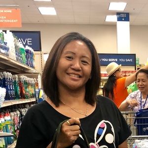 Meet your Posher, Rena